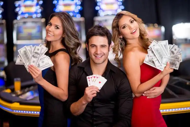 Dealer langsung di meja blackjack kasino bintang mpo